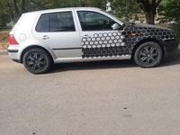 Volkswagen Golf 1998 годаfor2 150 000 тг. в Караганда