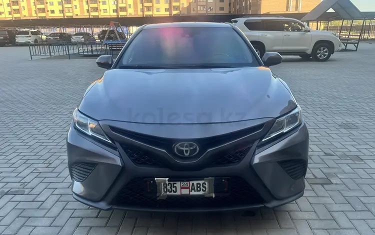 Toyota Camry 2017 годаүшін8 500 000 тг. в Актобе