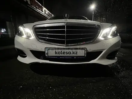 Mercedes-Benz E 300 2014 года за 13 000 000 тг. в Туркестан – фото 22