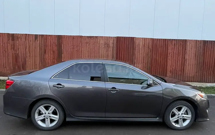 Toyota Camry 2014 года за 9 300 000 тг. в Алматы