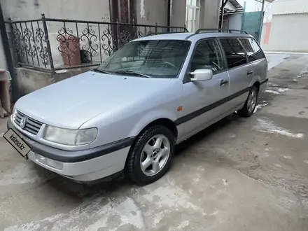 Volkswagen Passat 1994 года за 2 300 000 тг. в Абай (Келесский р-н)