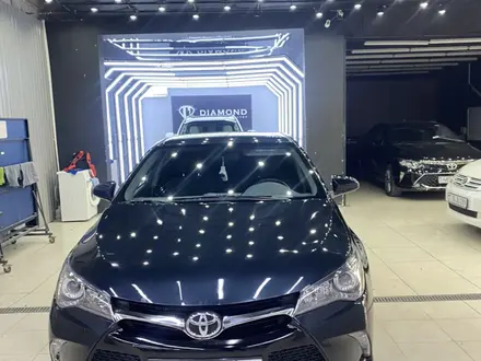 Toyota Camry 2015 года за 9 000 000 тг. в Атырау – фото 4