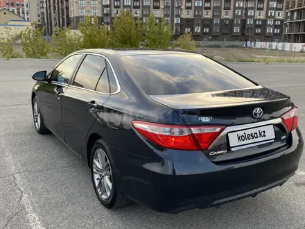 Toyota Camry 2015 года за 9 000 000 тг. в Атырау – фото 6