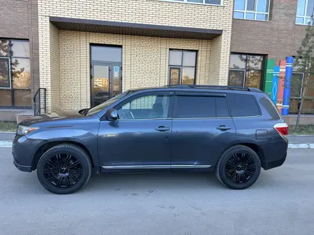Toyota Highlander 2012 года за 10 000 000 тг. в Астана