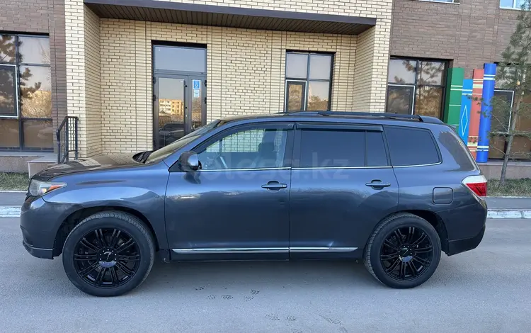 Toyota Highlander 2012 года за 10 000 000 тг. в Астана