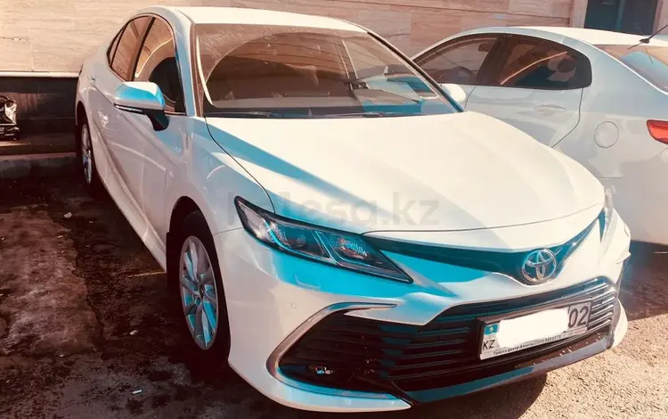 Авто бизнес класса Toyota Camry 75 в Алматы