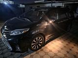 Toyota Sienna 2018 года за 13 500 000 тг. в Актау – фото 3