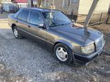 Mercedes-Benz E 200 1992 годаүшін1 500 000 тг. в Урджар