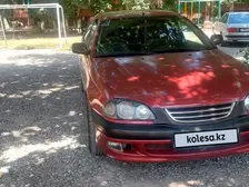Toyota Avensis, 1998