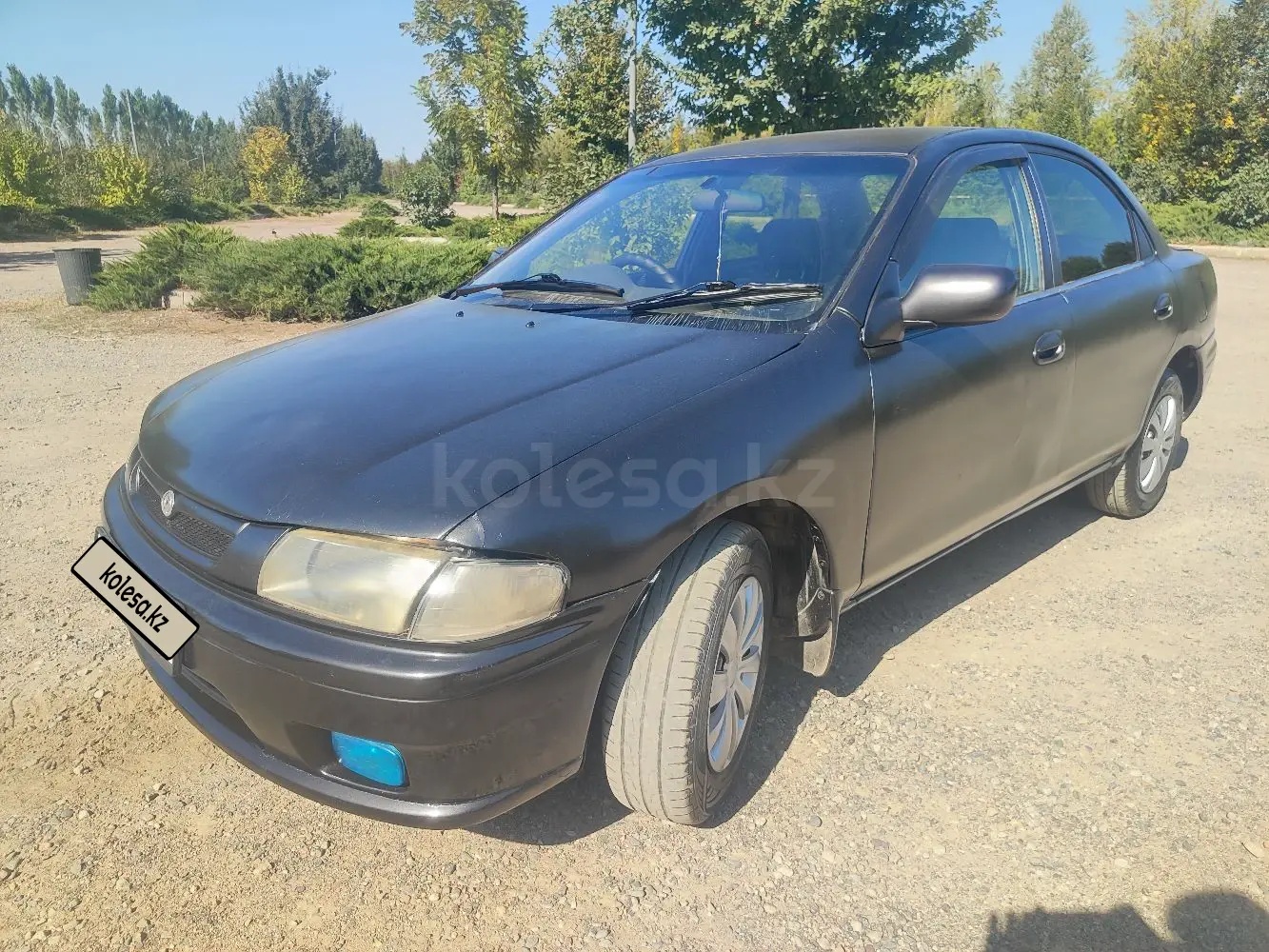 Mazda 323, 1997