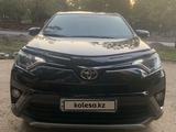 Toyota RAV4 2019 годаfor12 200 000 тг. в Алматы