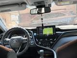 Toyota Camry 2021 года за 17 500 000 тг. в Тараз – фото 4