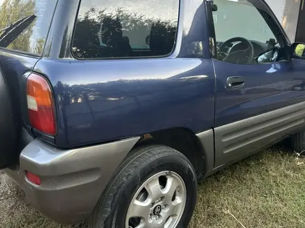Toyota RAV4 1996 года за 2 650 000 тг. в Алматы – фото 2