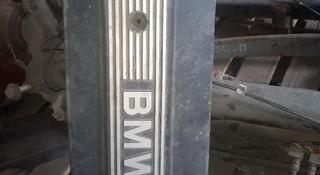 Крышка двигателя на БМВ за 12 000 тг. в Караганда