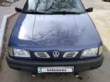 Volkswagen Passat 1993 годаfor1 600 000 тг. в Караганда