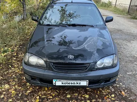 Toyota Avensis 1998 года за 2 200 000 тг. в Алматы – фото 2