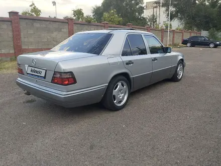 Mercedes-Benz E 280 1993 года за 3 800 000 тг. в Алматы – фото 5