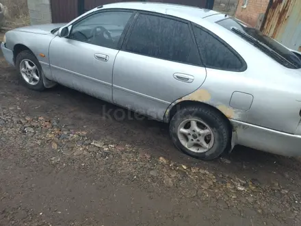 Mazda 626 1992 года за 800 000 тг. в Усть-Каменогорск – фото 2