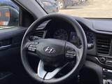 Hyundai Elantra 2019 года за 8 550 000 тг. в Актау – фото 2