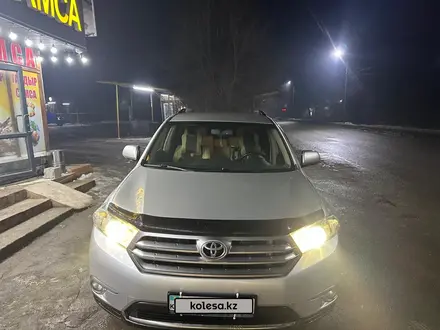 Toyota Highlander 2013 года за 13 000 000 тг. в Алматы