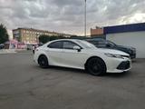 Toyota Camry 2020 годаүшін11 500 000 тг. в Караганда – фото 2