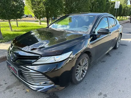 Toyota Camry 2018 года за 12 950 000 тг. в Астана – фото 3