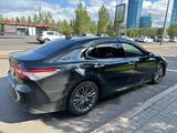 Toyota Camry 2018 годаfor12 950 000 тг. в Астана – фото 4