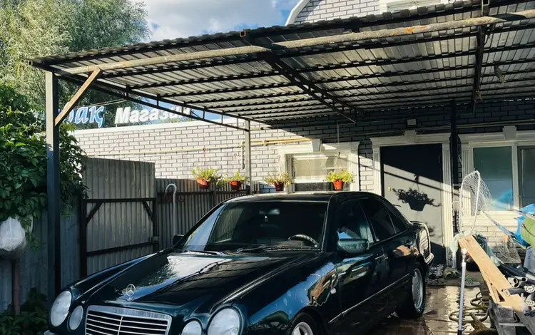 Mercedes-Benz E 280 1998 годаүшін3 200 000 тг. в Уральск