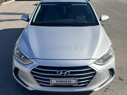 Hyundai Elantra 2017 года за 4 700 000 тг. в Актобе – фото 2