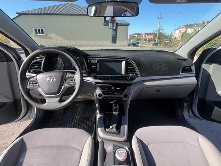 Hyundai Elantra 2017 года за 4 700 000 тг. в Актобе – фото 9
