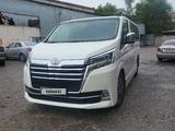 Toyota Granvia 2020 года за 31 000 000 тг. в Алматы
