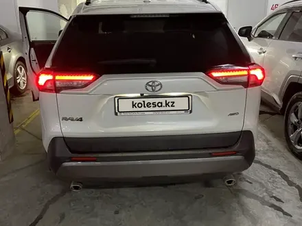 Toyota RAV4 2021 годаүшін16 000 000 тг. в Астана – фото 3