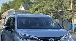 Toyota Sienna 2022 годаfor24 700 000 тг. в Алматы