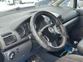 Volkswagen Sharan 2000 годаүшін3 750 000 тг. в Актобе – фото 14