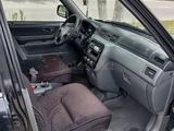 Honda CR-V 1998 года за 3 000 000 тг. в Конаев (Капшагай) – фото 2