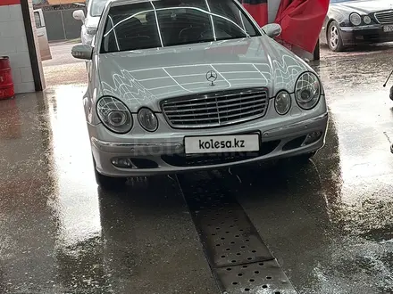 Mercedes-Benz E 320 2005 года за 5 000 000 тг. в Шымкент