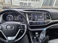 Toyota Highlander 2019 года за 13 000 000 тг. в Астана – фото 12