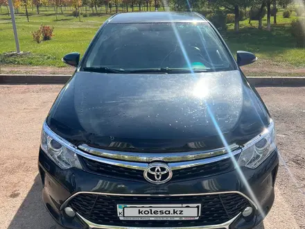 Toyota Camry 2015 года за 10 900 000 тг. в Астана – фото 3