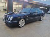 Mercedes-Benz E 55 AMG 1997 года за 7 900 000 тг. в Шымкент – фото 3