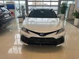 Toyota Camry 2023 года за 20 500 000 тг. в Актобе