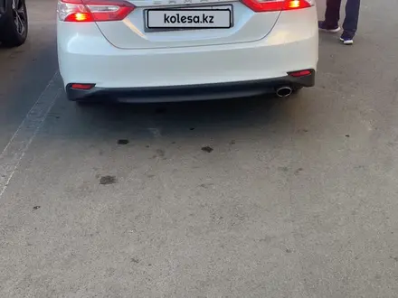 Toyota Camry 2018 года за 13 107 234 тг. в Петропавловск – фото 6