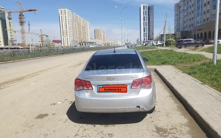 Chevrolet Cruze 2012 года за 2 900 000 тг. в Астана