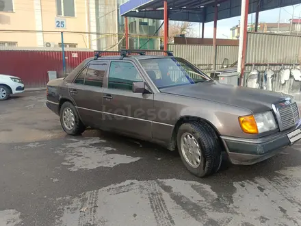 Mercedes-Benz E 230 1991 года за 1 200 000 тг. в Шымкент – фото 5