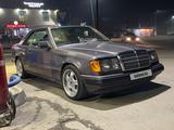 Mercedes-Benz E 300 1991 годаfor1 500 000 тг. в Есик