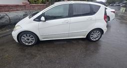 Mercedes-Benz A 180 2010 года за 2 500 000 тг. в Астана – фото 2