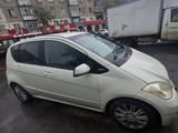 Mercedes-Benz A 180 2010 годаүшін2 800 000 тг. в Астана – фото 4