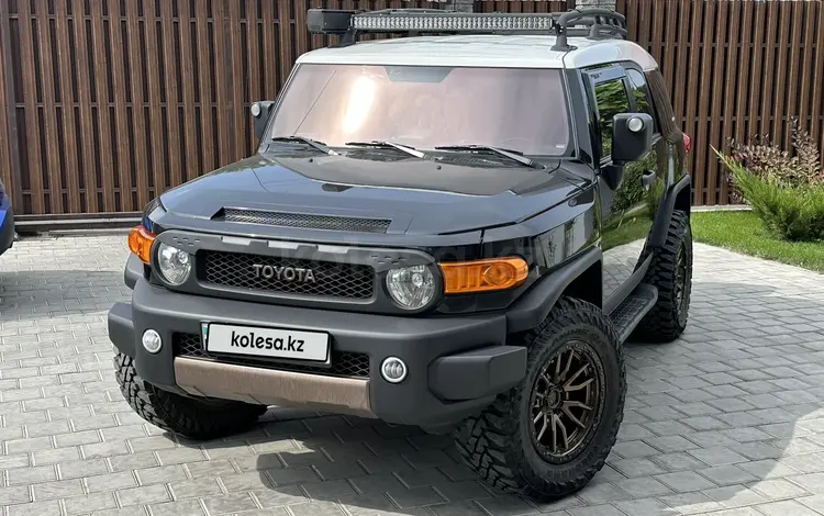 Toyota FJ Cruiser 2007 года за 14 000 000 тг. в Алматы