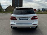 Mercedes-Benz ML 350 2011 годаfor11 900 000 тг. в Караганда – фото 2
