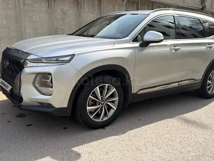 Hyundai Santa Fe 2020 года за 12 300 000 тг. в Павлодар