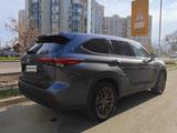 Toyota Highlander 2021 года за 16 000 000 тг. в Алматы – фото 3